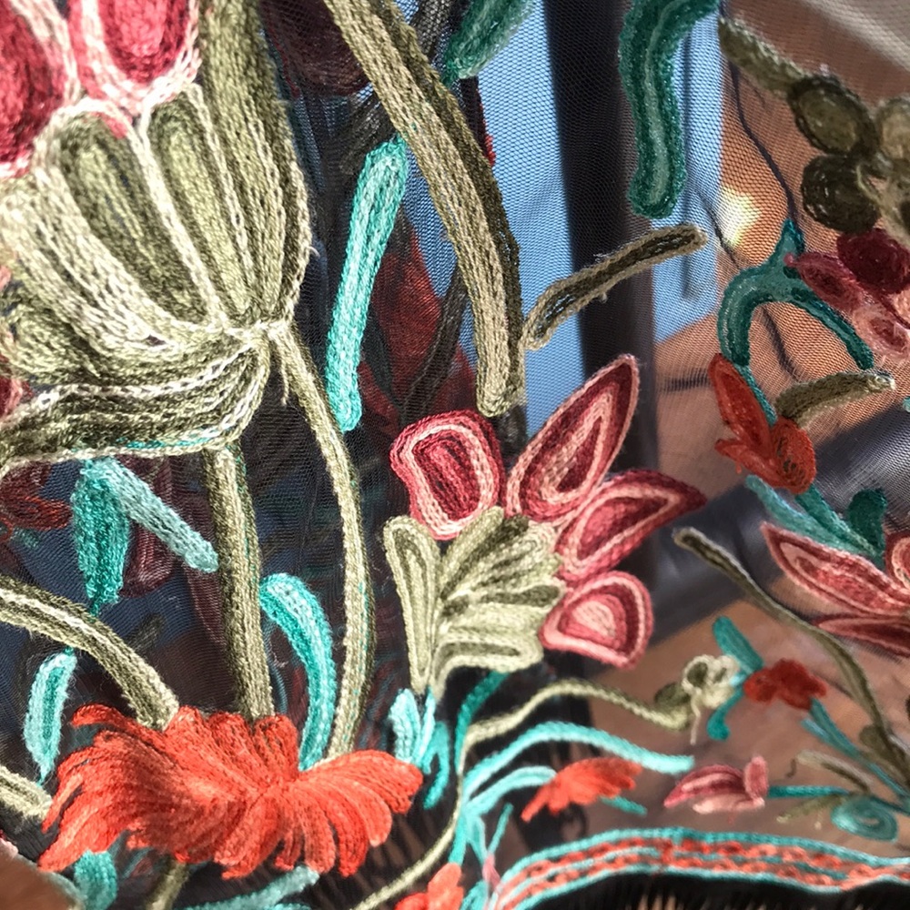 Long Shear Embroidered w/Tassels Jacket 🍀 - Picture 6 of 6